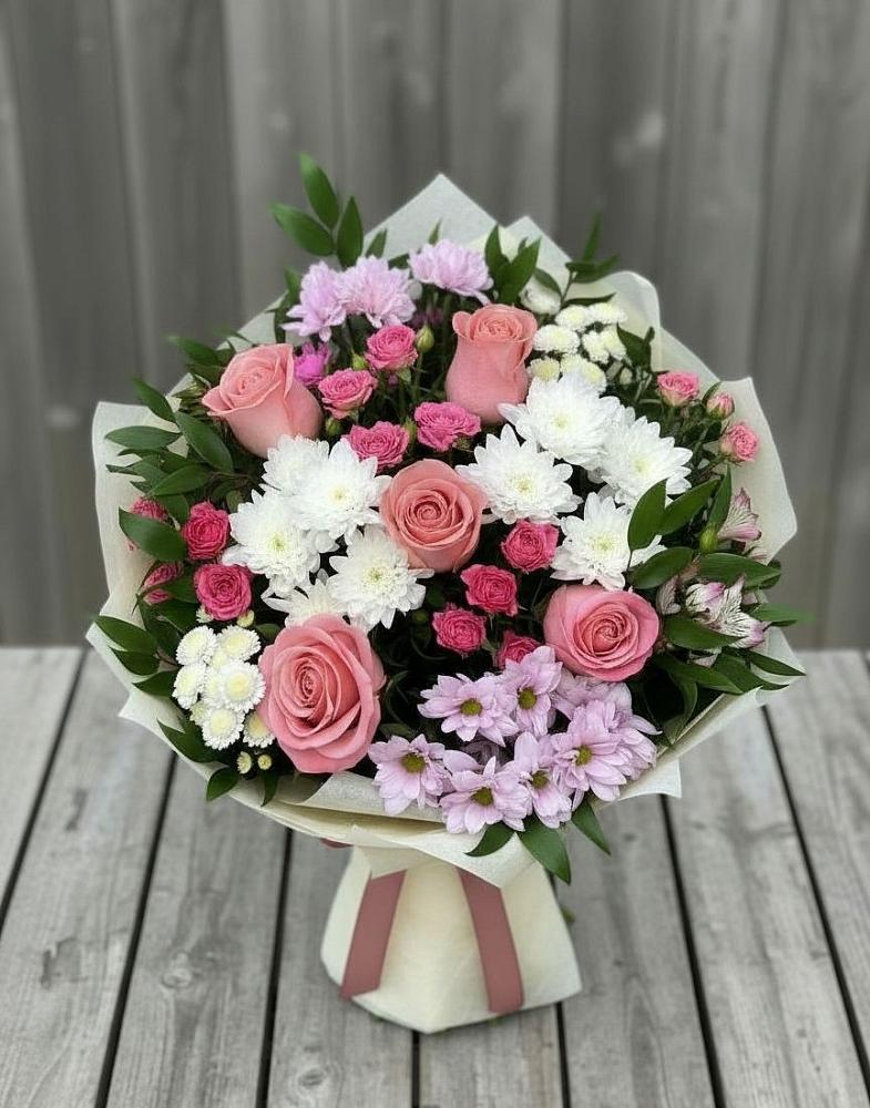 Букет цветов из: Альстромерии, Гвоздики, Розы и Хризантемы в Новомихайловском