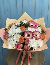 Букет цветов из:  Розы, Герберы и Хризантемы в Новомихайловском