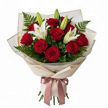 Букет цветов из:  Лилии и Розы #REPLACE_PRED# Новомихайловском