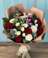 Букет цветов из:  Розы и Альстромерии #REPLACE_PRED# Новомихайловском