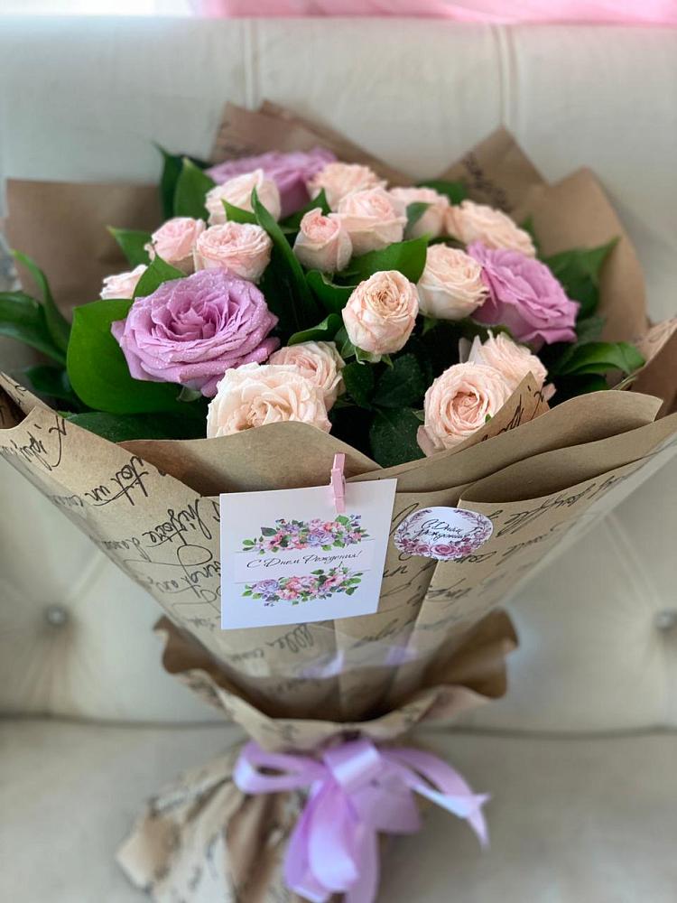 Букет цветов из: Розы в Новомихайловском