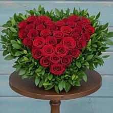 Цветочная композиция из Розы в виде сердца #REPLACE_PRED# Новомихайловском