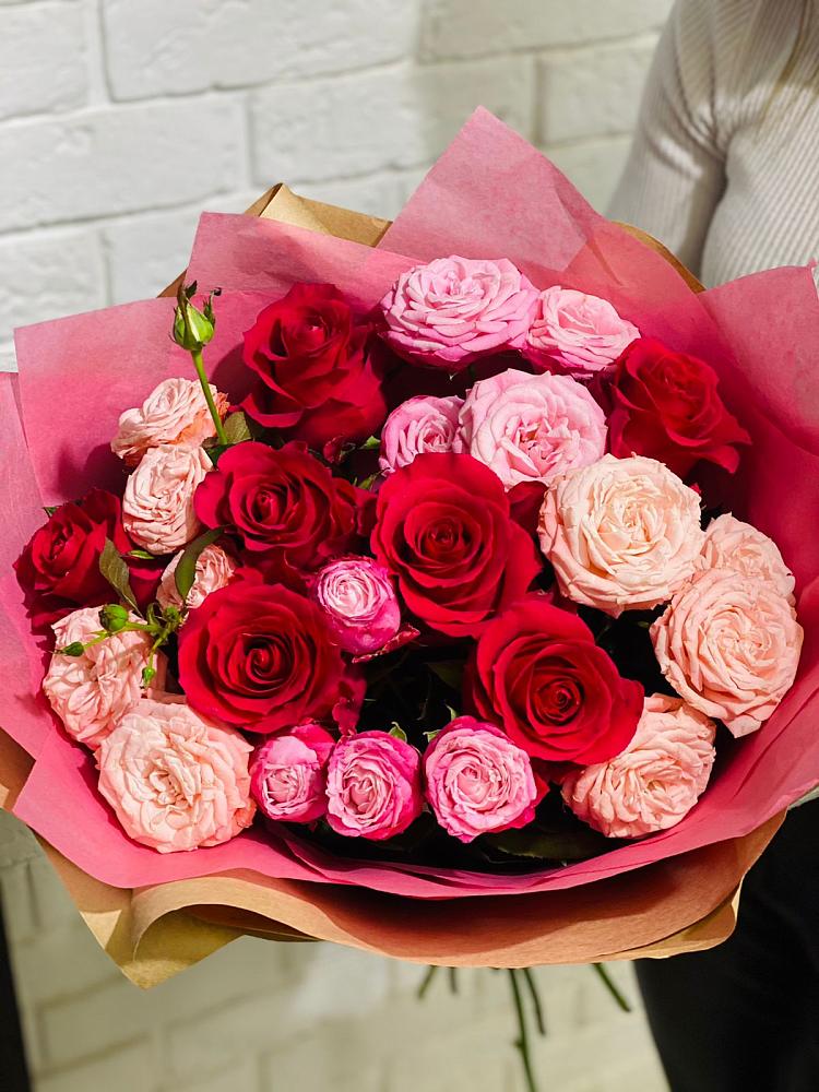 Букет цветов из: Розы в Новомихайловском