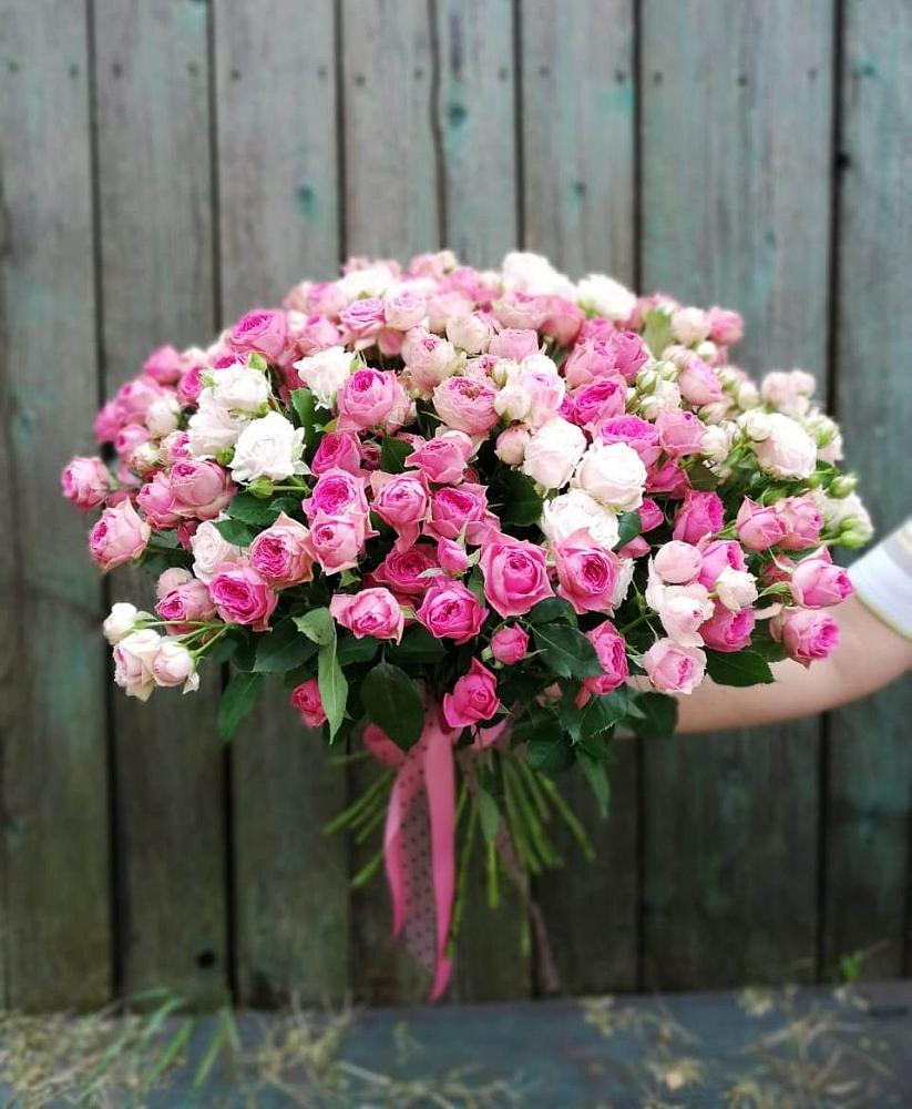 Букет Розовые кустовые розы Натали и Лав Лидия в Новомихайловском